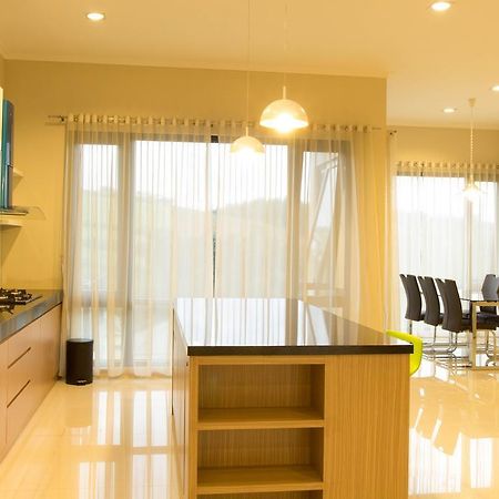 Daily Home Villa Dago Bandung Luaran gambar