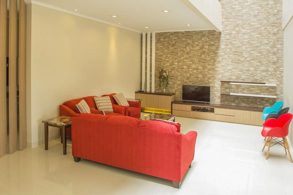Daily Home Villa Dago Bandung Bilik gambar