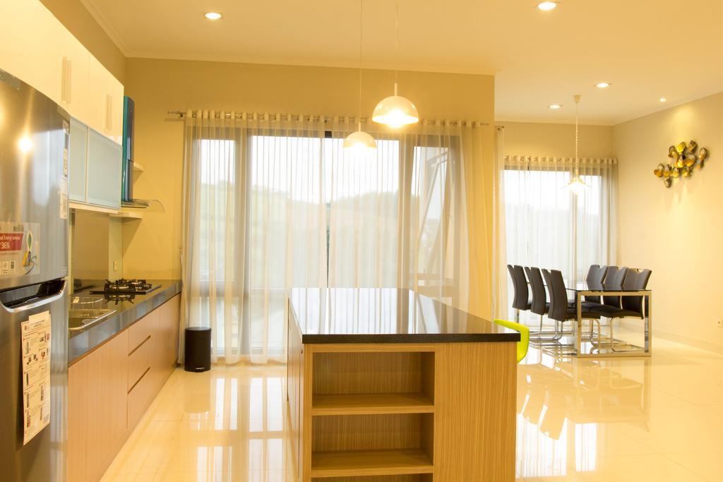 Daily Home Villa Dago Bandung Luaran gambar
